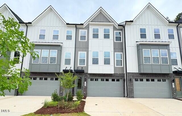 Pending $464,000 • Co-Listing Agent