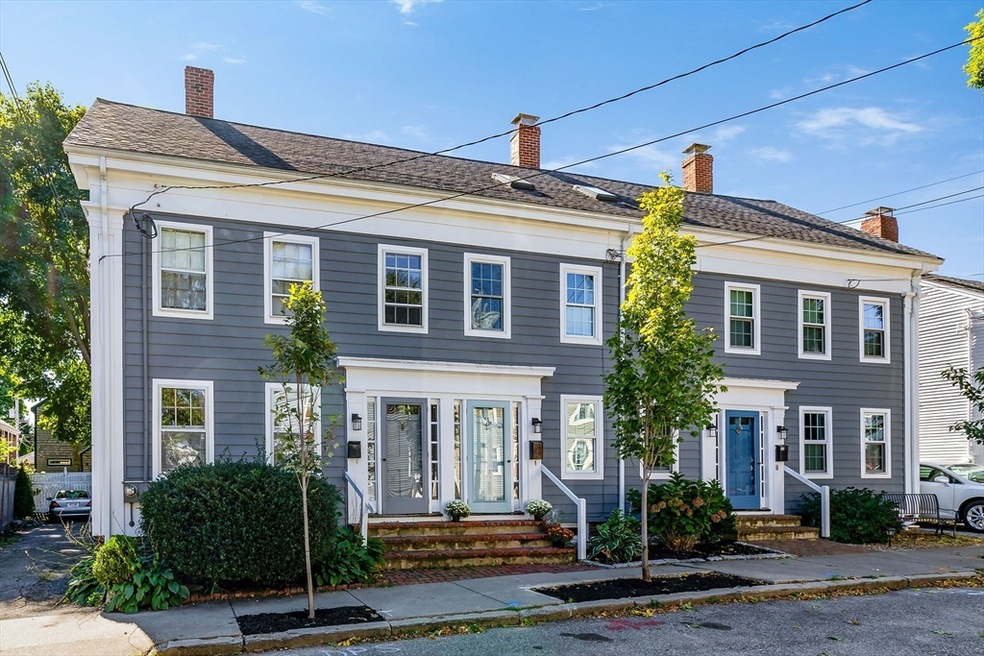 31-35 Warren St unit 2, Newburyport, MA 01950 - photo 1