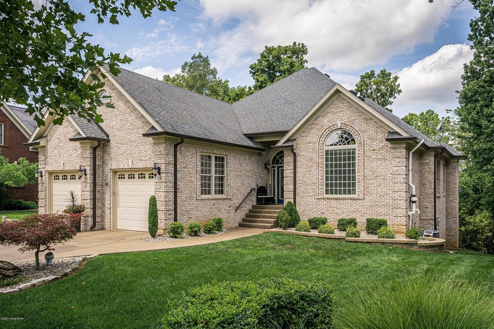 11116 Radleigh Ln, Louisville, KY 40291 - photo 1