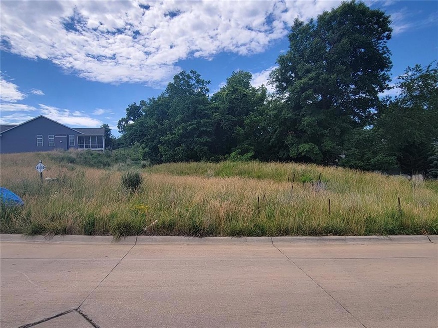 1505 38th St SE, Cedar Rapids, IA 52403 - photo 1