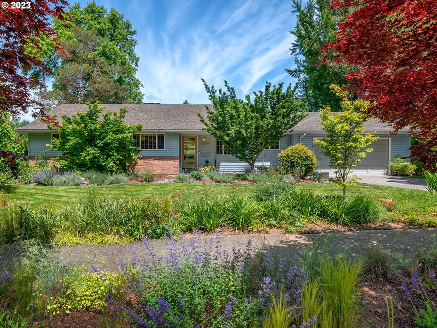 12125 SW Park Way, Portland, OR 97225 - photo 1