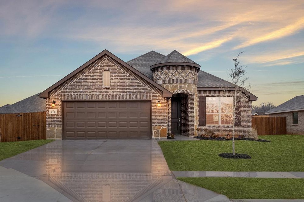 216 Magnolia Dr, Azle, TX 76020 - photo 1