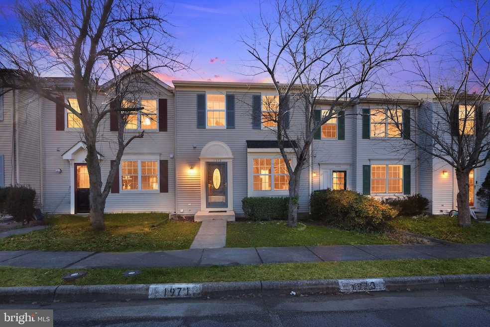 1973 Partree Ct, Woodbridge, VA 22191 - photo 1