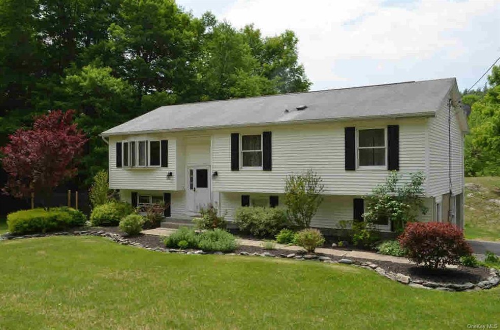 216 Knob Hill Rd, Stanfordville, NY 12581 - photo 1