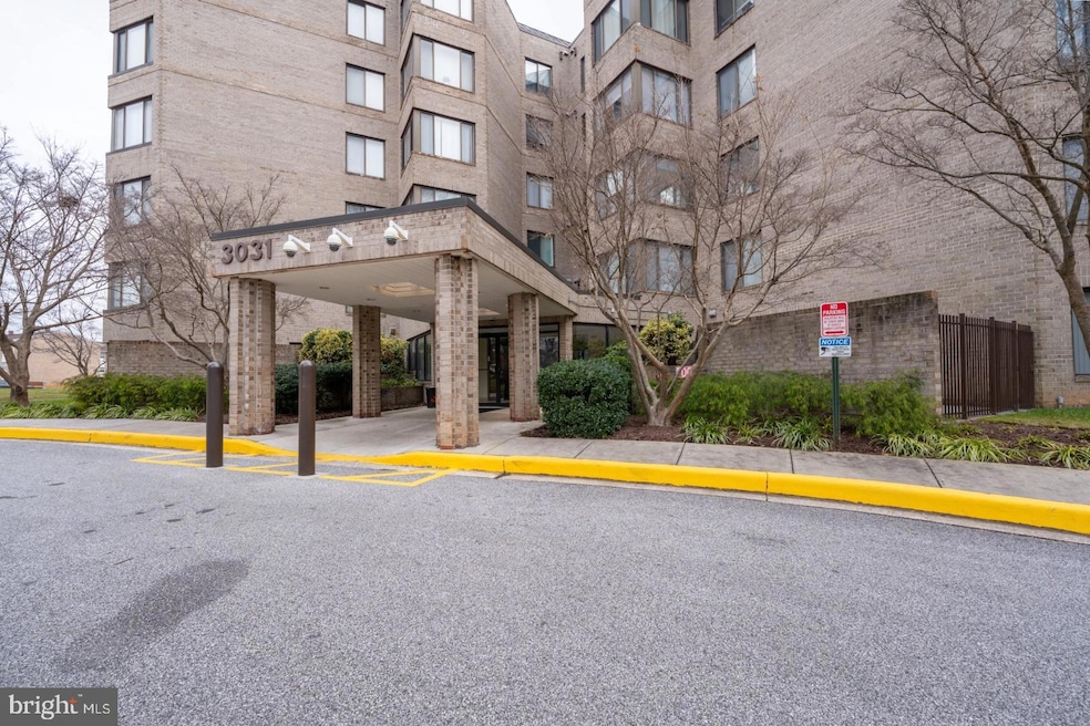 3031 Fallstaff Rd unit 407C, Baltimore, MD 21209 - photo 1