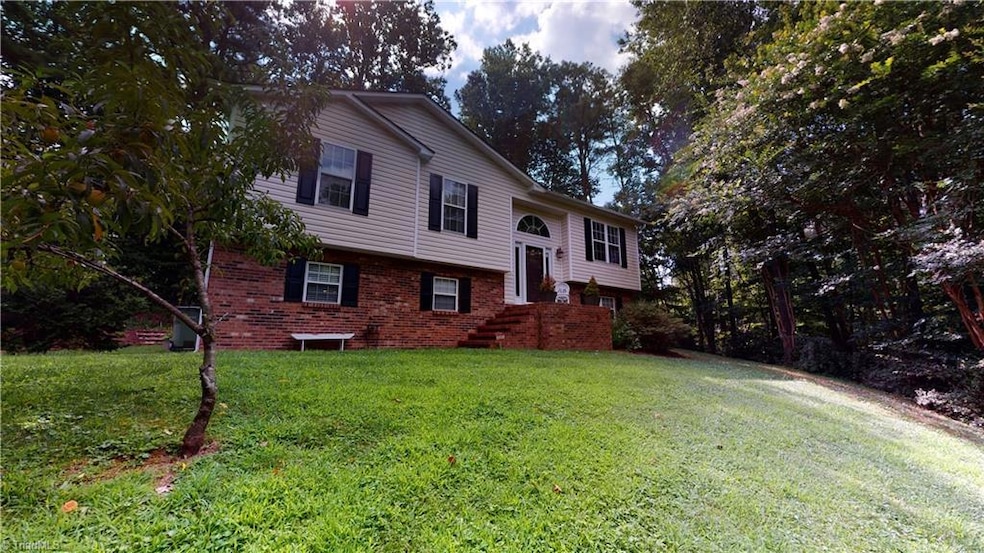 195 Camelia Ct, Mount Airy, NC 27030 | MLS# 1079287