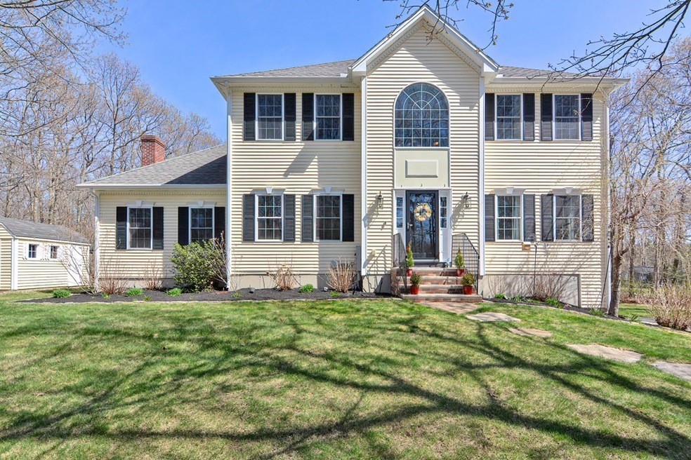 15 Hilltop Dr, Douglas, MA 01516 - photo 1