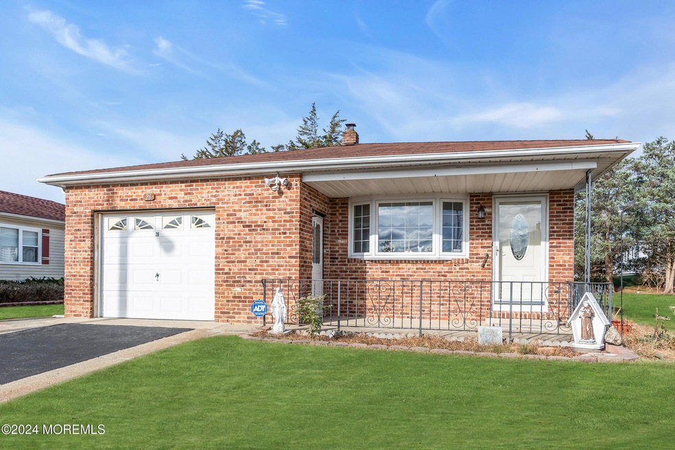 Sold $326,000 • Co-Listing Agent