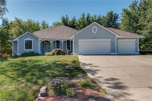 6841 SW 43rd St, Topeka, KS 66610 - photo 1