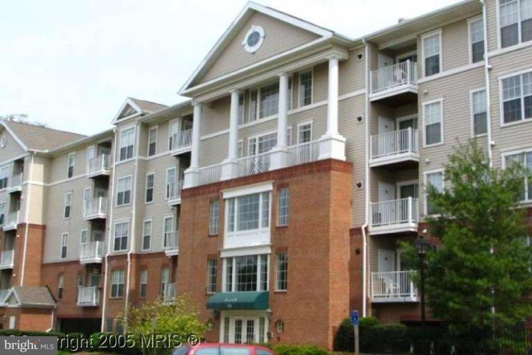 The Pavillion unit 408, Falls Church, VA 22043 - photo 1