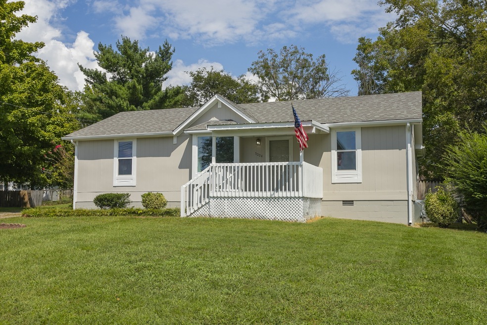 5004 Robinson Dr, Columbia, TN 38401 - photo 1