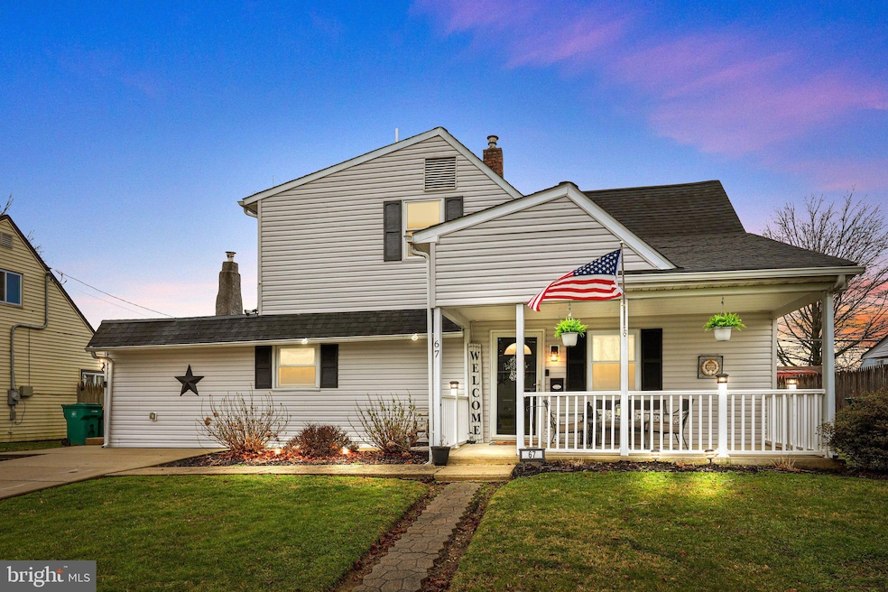 67 Aster Ln, Levittown, PA 19055 - photo 1