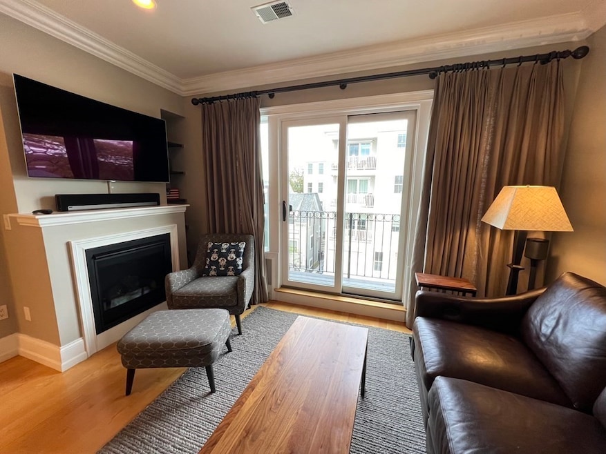 37 P St unit 4, Boston, MA 02127 - photo 1