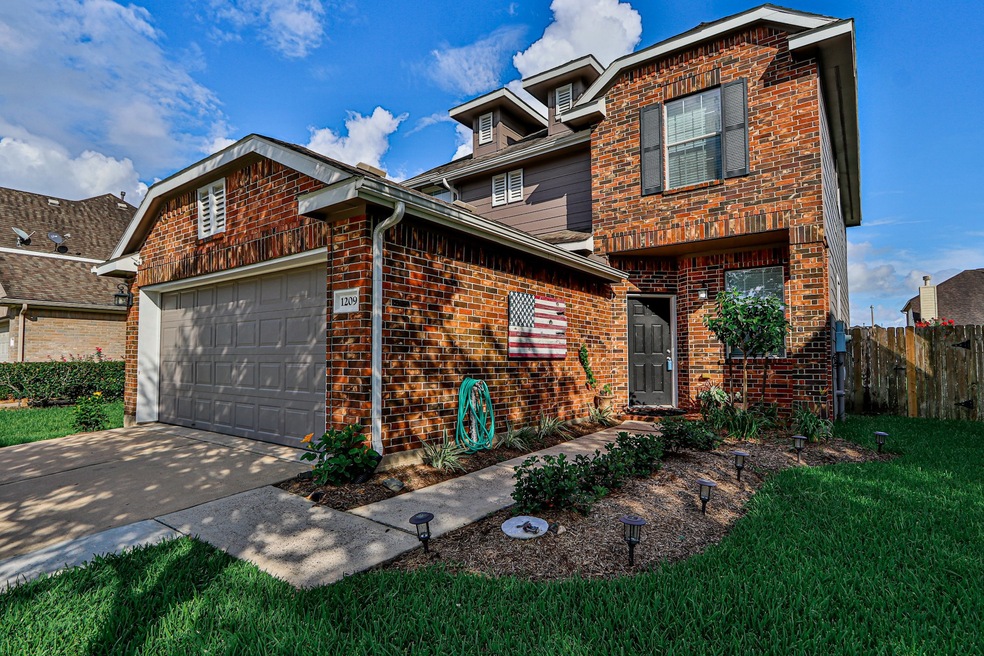 1209 Stallion Ridge, Alvin, TX 77511 - photo 1