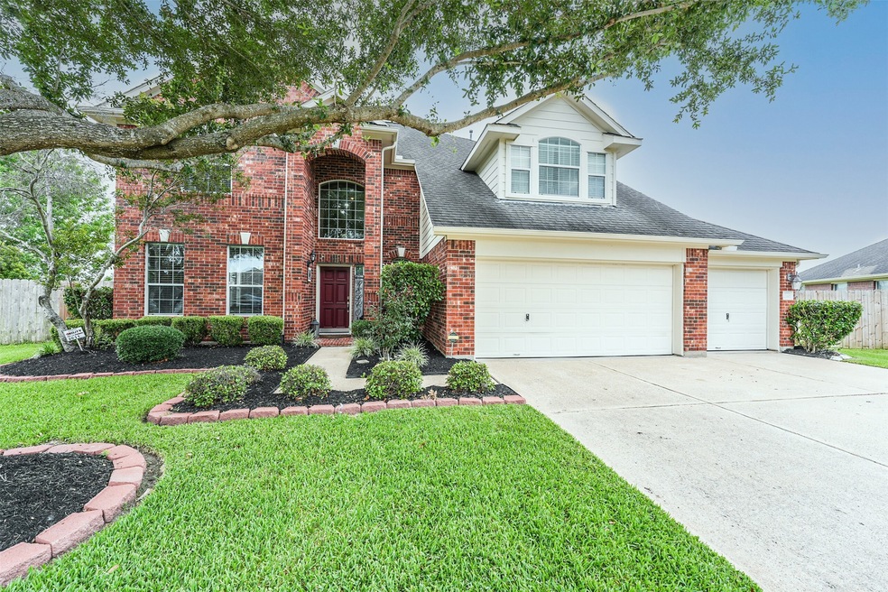 Beautifully maintained home in Avalon Terrace