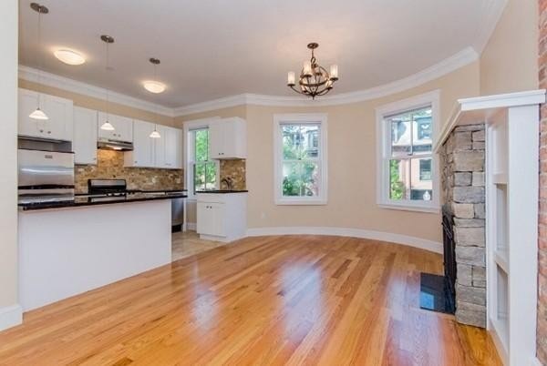 105 E Brookline St unit 3, Boston, MA 02118 - photo 1