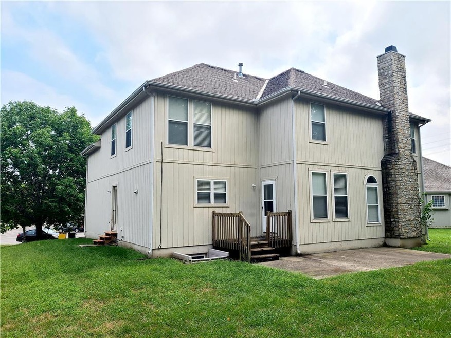 9414 Swarner Dr, Lenexa, KS 66219 - photo 1