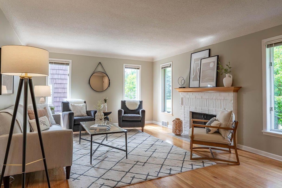 Sold $387,700 • Co-Listing Agent