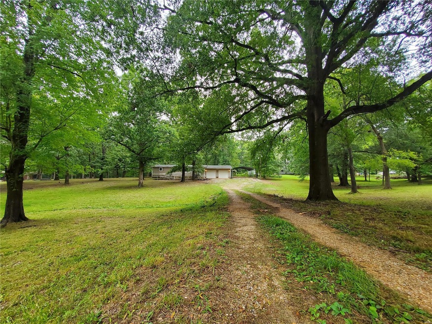 97 Mezzo Ln, Poplar Bluff, MO 63901 - photo 1