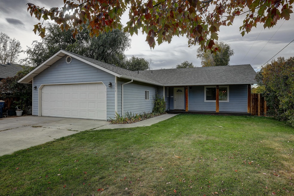 2313 SW 20th Court MLS-31