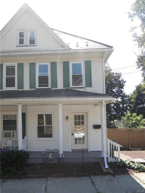 738 George St, Pen Argyl, PA 18072 - photo 1