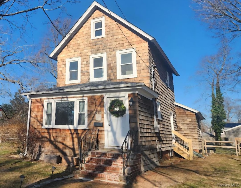 243 Locust Ave, Babylon, NY 11702 - photo 1