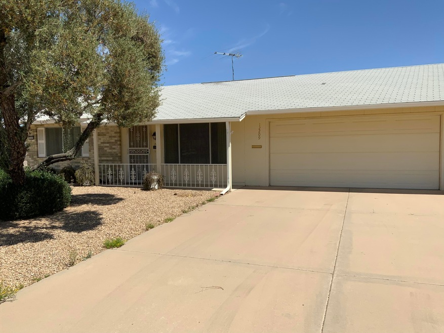 749D63E1-5D70-4145-92FD-36E32D4F80DD