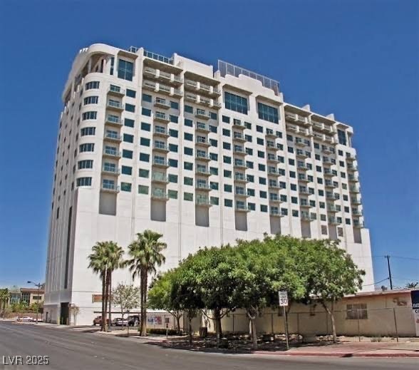 900 S Las Vegas Blvd unit 704, Las Vegas, NV 89101 - photo 1
