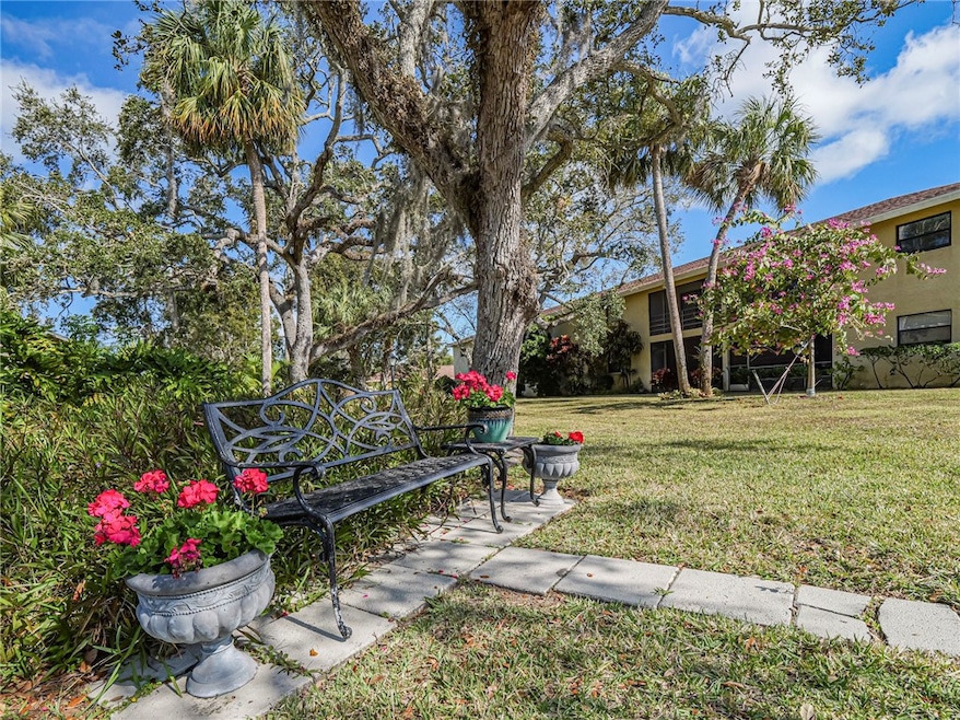 400 18th St unit J-8, Vero Beach, FL 32960 - photo 1