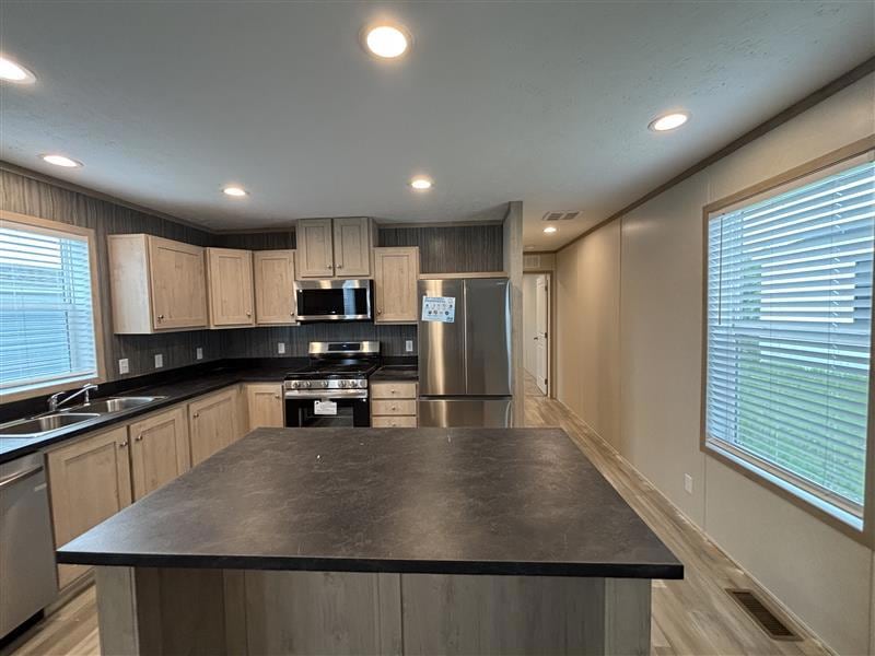 For Rent $1,449/month