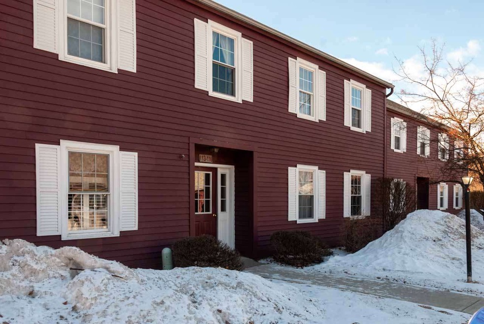 114 N Twin Oaks Terrace, South Burlington, VT 05403 - photo 1