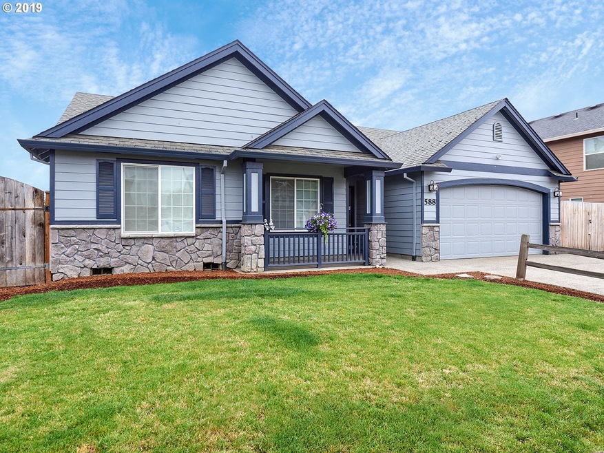 588 West Ln, Molalla, OR 97038 - photo 1