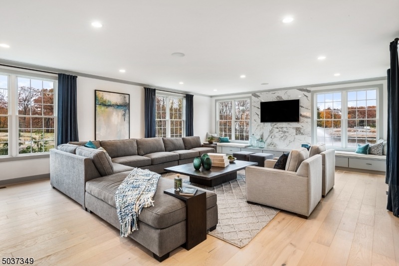 17 Concord Ct unit 17, Warren, NJ 07059 - photo 1