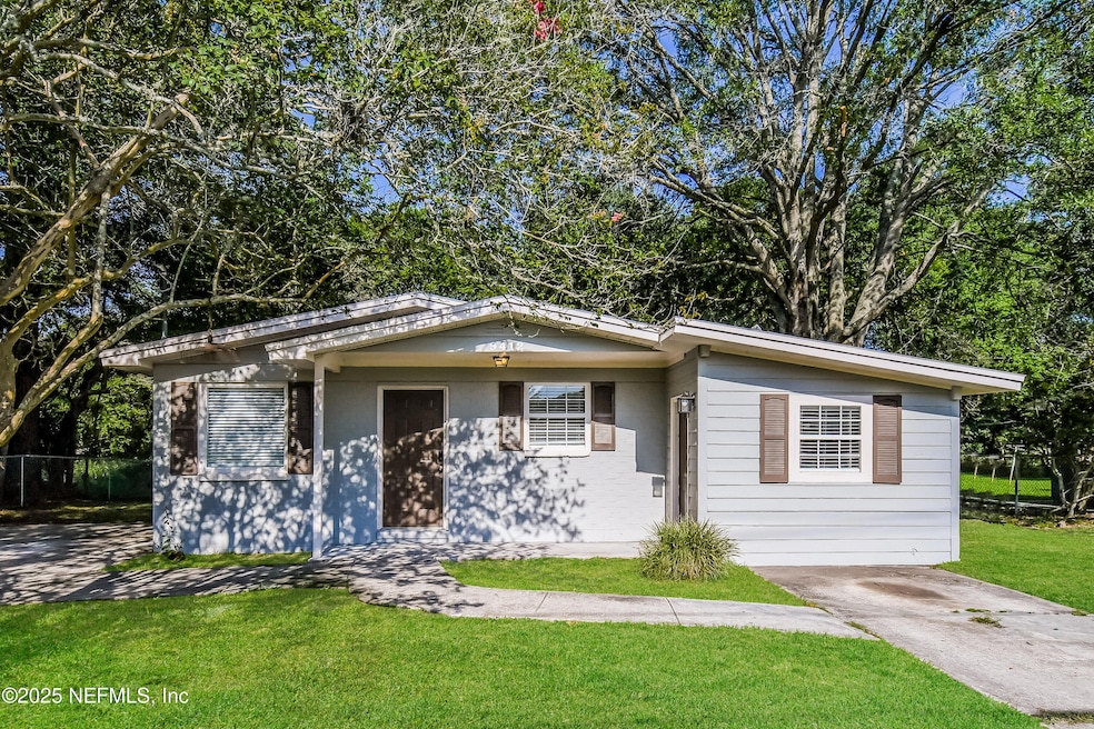 9412 Norfolk Blvd, Jacksonville, FL 32208 - photo 1