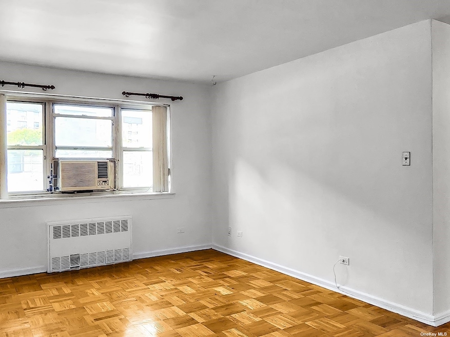 3190 140th St unit 1L, Flushing, NY 11354 - photo 1