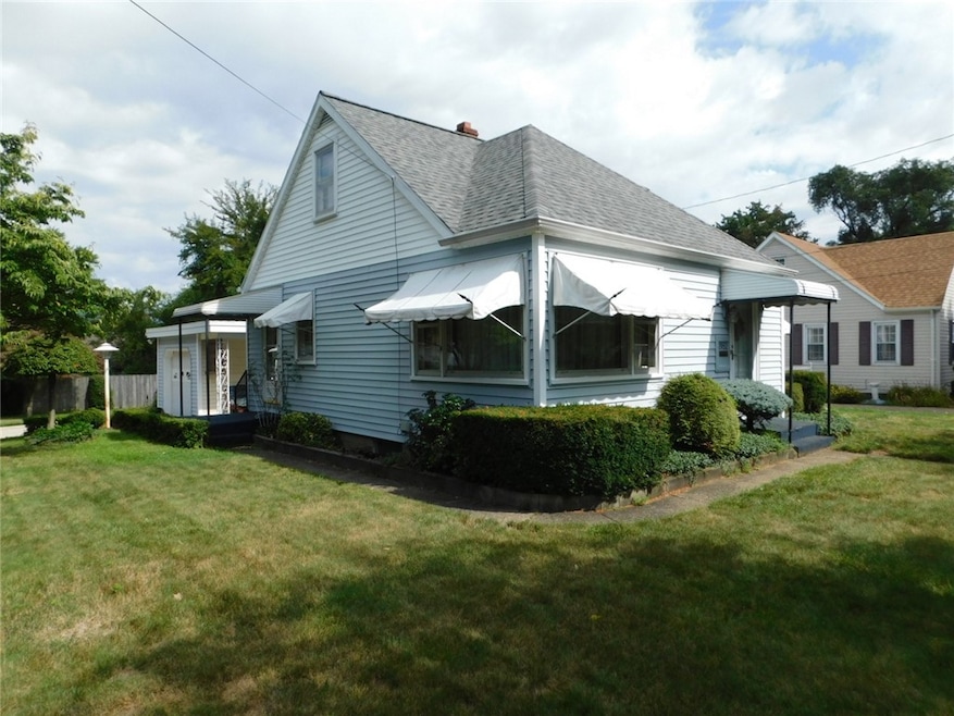 2952 W 24th St, Erie, PA 16506 - photo 1