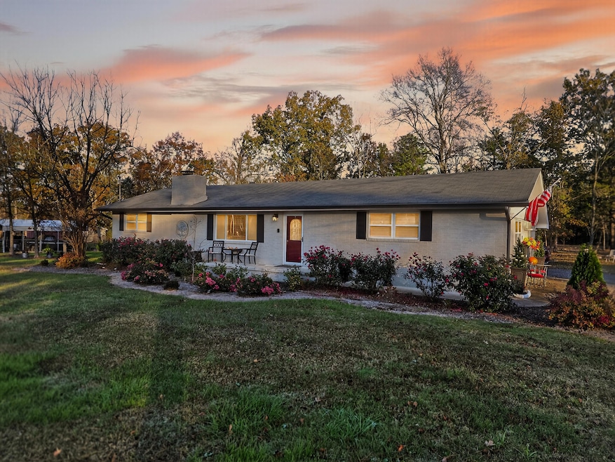 521 Steele Rd, Rossville, GA 30741 - photo 1