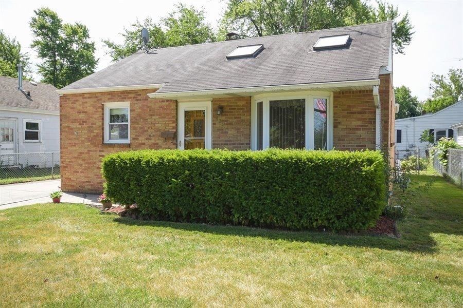 421 W Walnut St, Crown Point, IN 46307 - photo 1