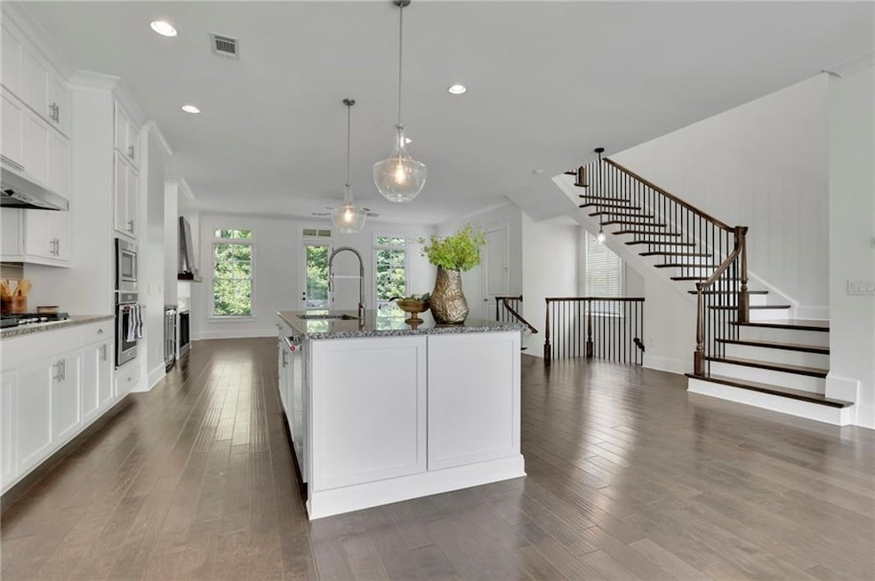 For Sale $799,999 • Co-Listing Agent