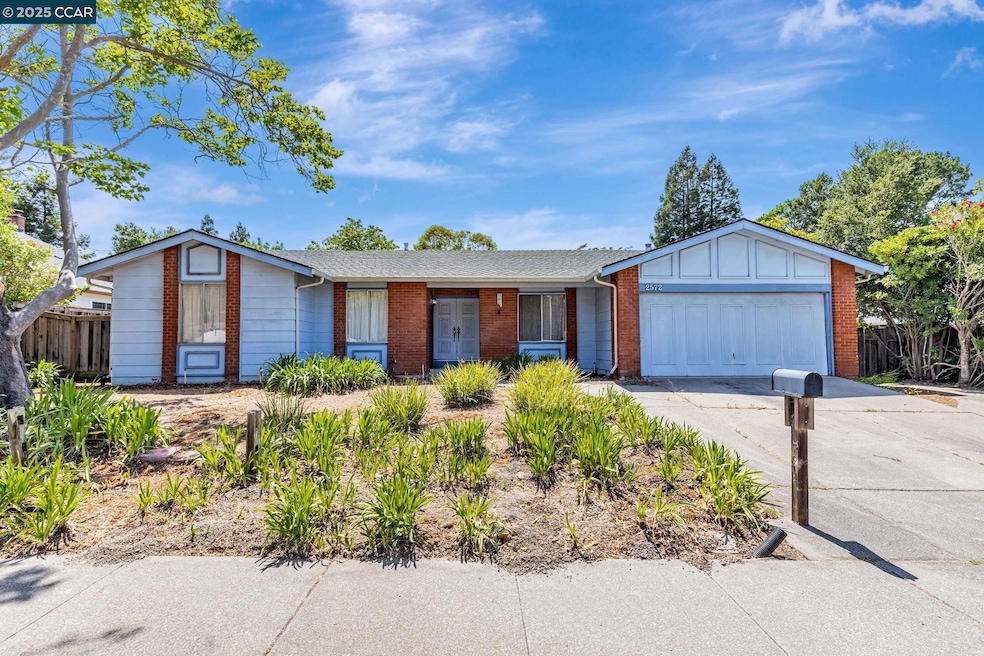 Sold $1,275,000 • Co-Listing Agent