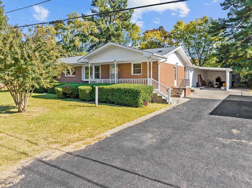 406 N Country Club Dr, Oxford, NC 27565 - photo 1