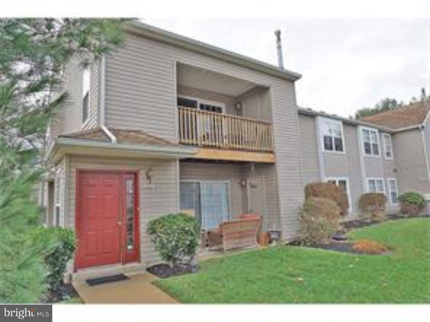 802 Briarwood Ct unit 802, Sewell, NJ 08080 - photo 1