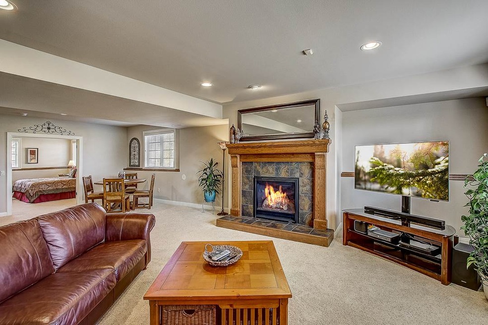 618 Bergamont Blvd, Oregon, WI 53575 - photo 1