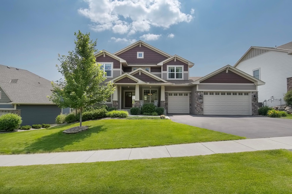 Remarkable 5 bedroom Chanhassen home!