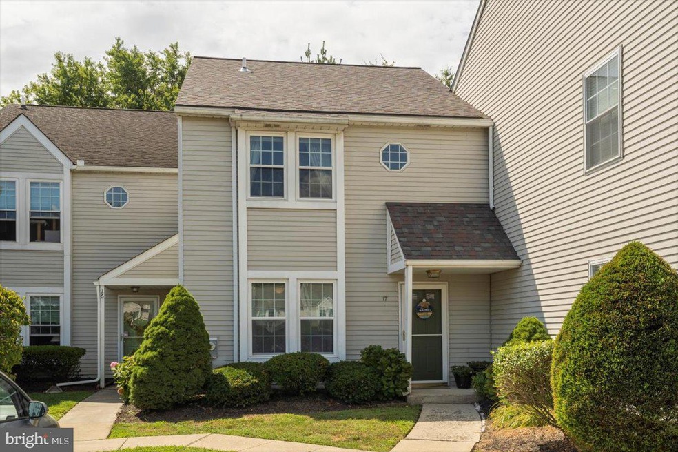 17 Maple Dr, Conshohocken, PA 19428 - photo 1