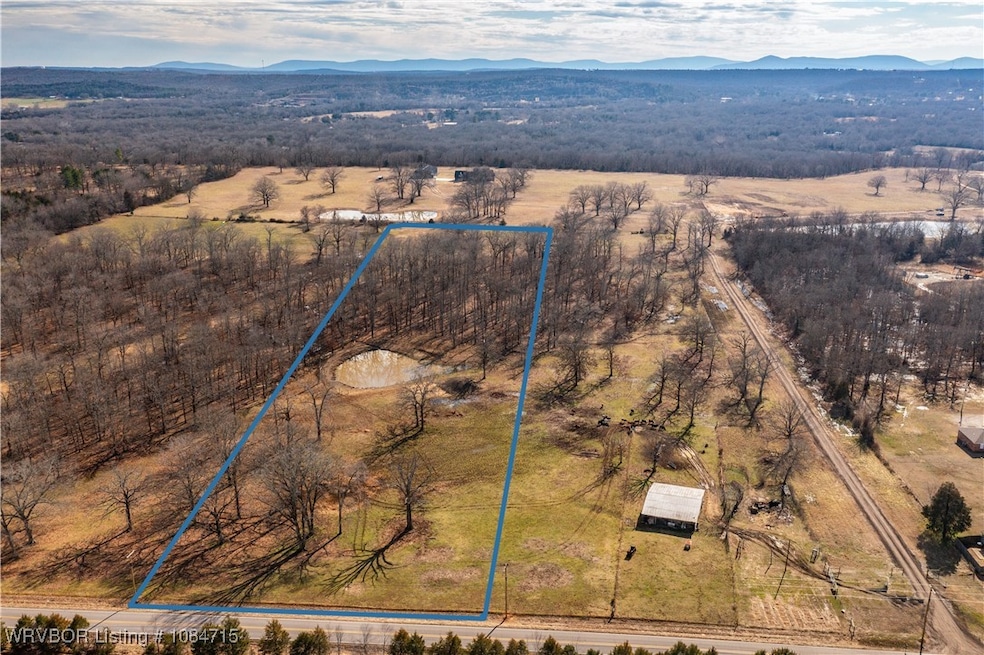 Pending $200,320 • Co-Listing Agent