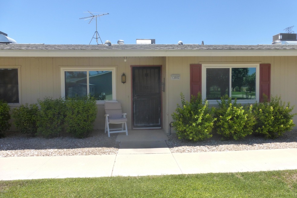 13682 N Newcastle Dr, Sun City, AZ 85351 - photo 1