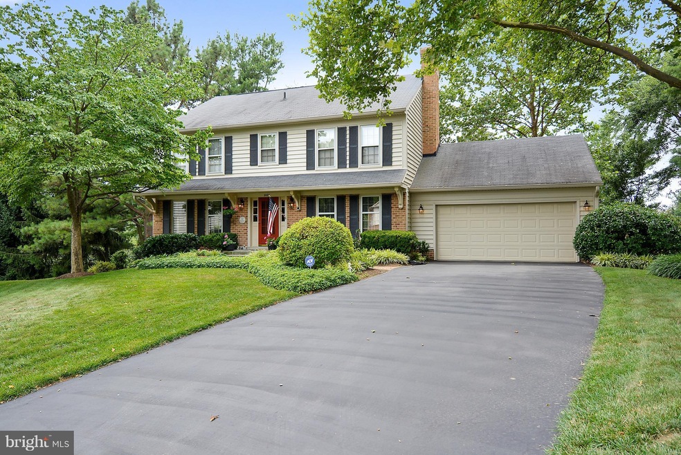 9104 Bakerhill Ct, Montgomery Village, MD 20886 - photo 1