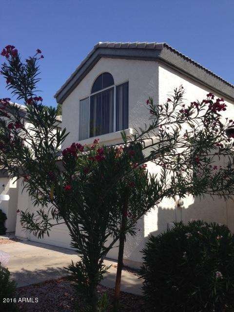 1048 W Sandy Banks