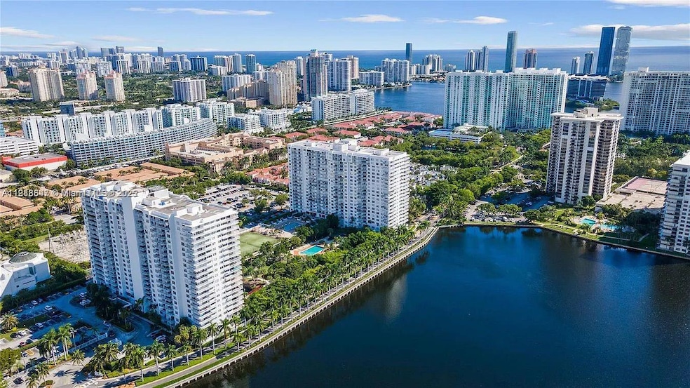 Admirals Port East Condominiums unit 1016W, Aventura, FL 33160 - photo 1